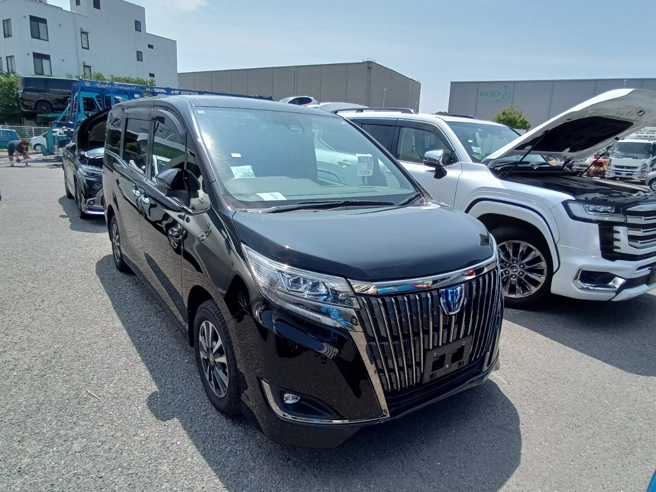 TOYOTA ESQUIRE GI PREMIUM HYBRID 2020 MODEL BLACK COLOR