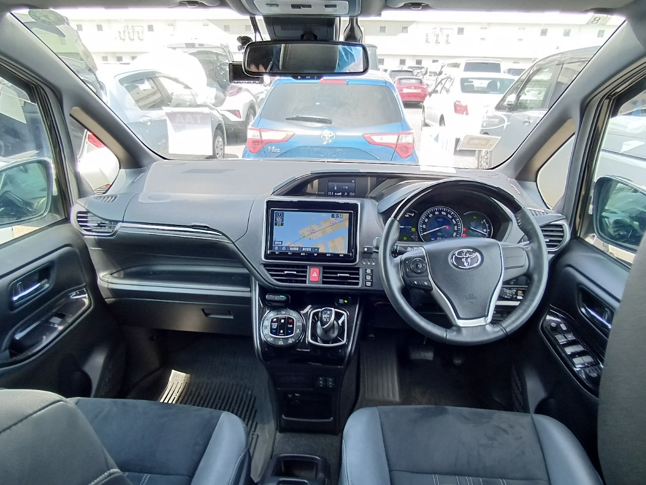 TOYOTA ESQUIRE GI PREMIUM HYBRID 2020 MODEL BLACK COLOR