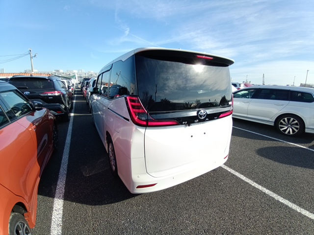 TOYOTA NOAH X 2022 MODEL PRARL COLOR