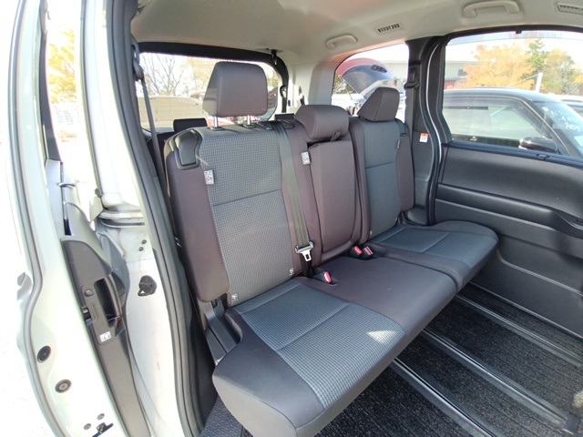 TOYOTA NOAH X 2022 MODEL PRARL COLOR
