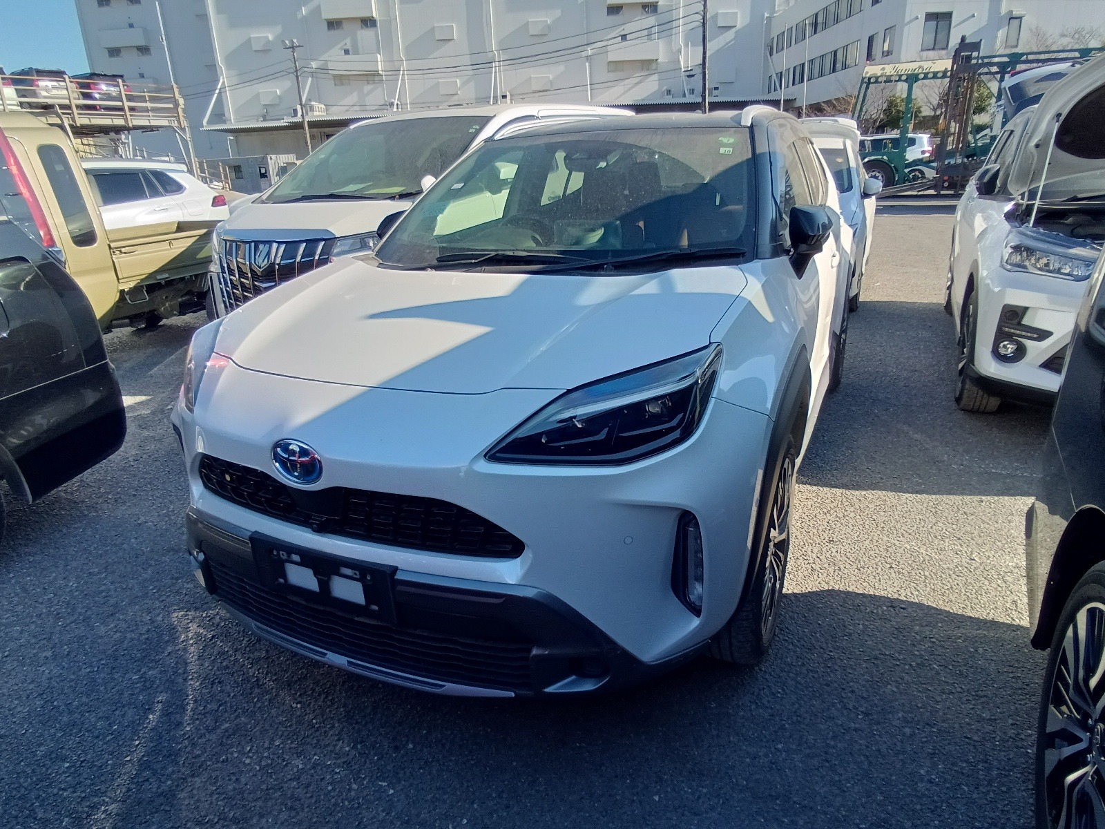 TOYOTA YARIS CROSS Z HYBRID 2022 MODEL PEARL TWO TONE COLOR