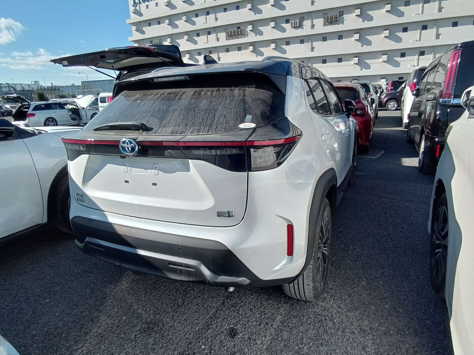 TOYOTA YARIS CROSS Z HYBRID 2022 MODEL PEARL TWO TONE COLOR