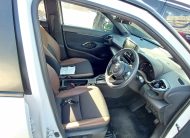 TOYOTA YARIS CROSS Z HYBRID 2022 MODEL PEARL TWO TONE COLOR