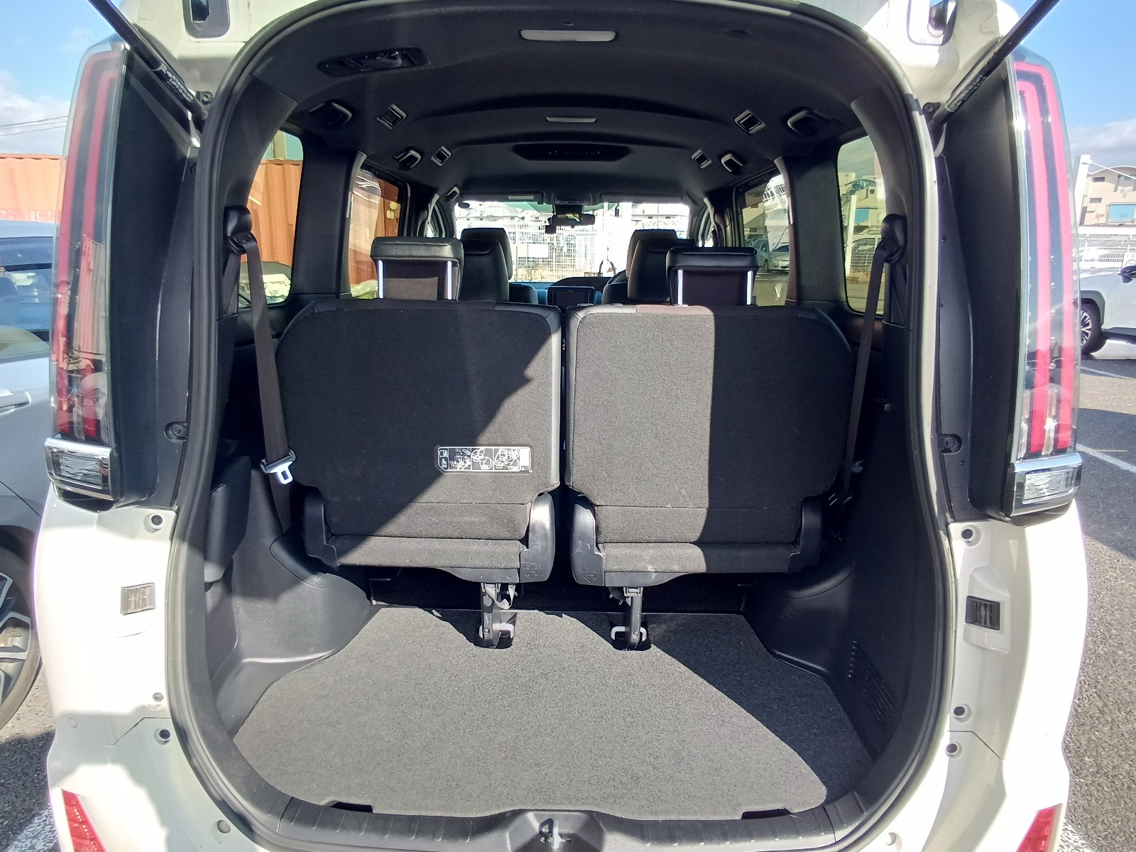TOYOTA NOAH SI WXB 3 2021 MODEL PEARL COLOR
