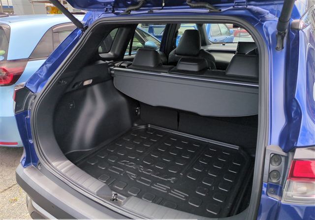 TOYOTA COROLLA CROSS Z LEATHER PACKAGE 2022 MODEL METALLIC BLUE COLOR