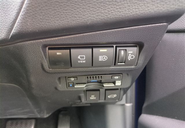 TOYOTA COROLLA CROSS Z LEATHER PACKAGE 2022 MODEL METALLIC BLUE COLOR