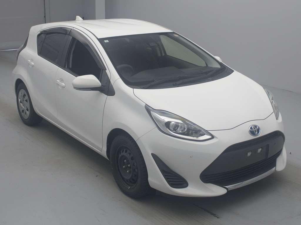 TOYOTA AQUA S 2021 MODEL WHITE COLOR