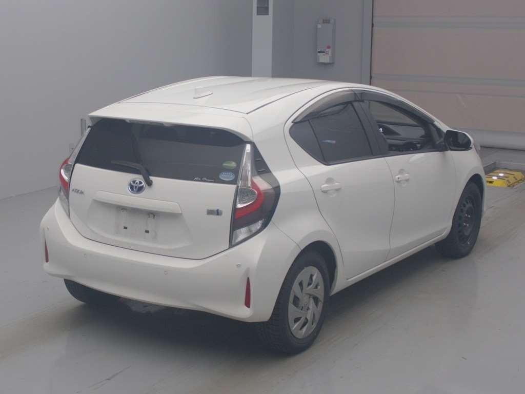 TOYOTA AQUA S 2021 MODEL WHITE COLOR