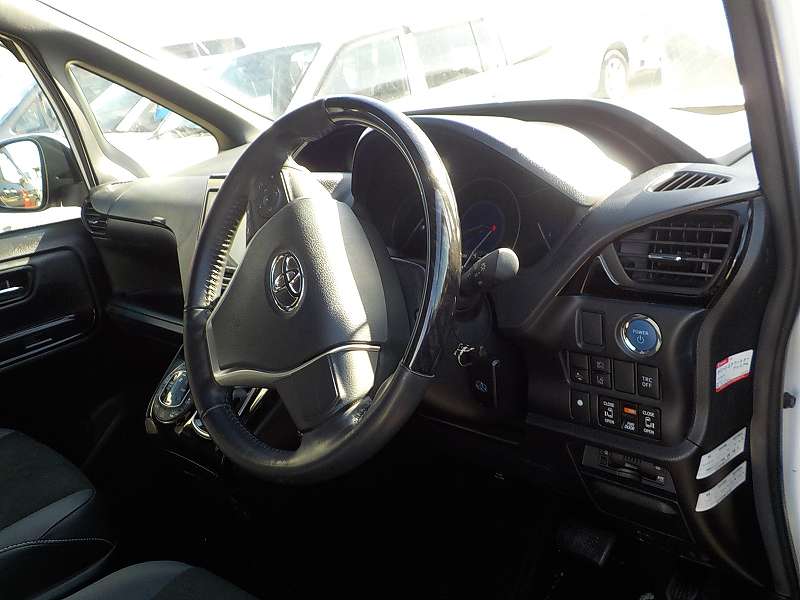 TOYOTA NOAH SI WXB HYBRID 2021 MODEL PEARL COLOR
