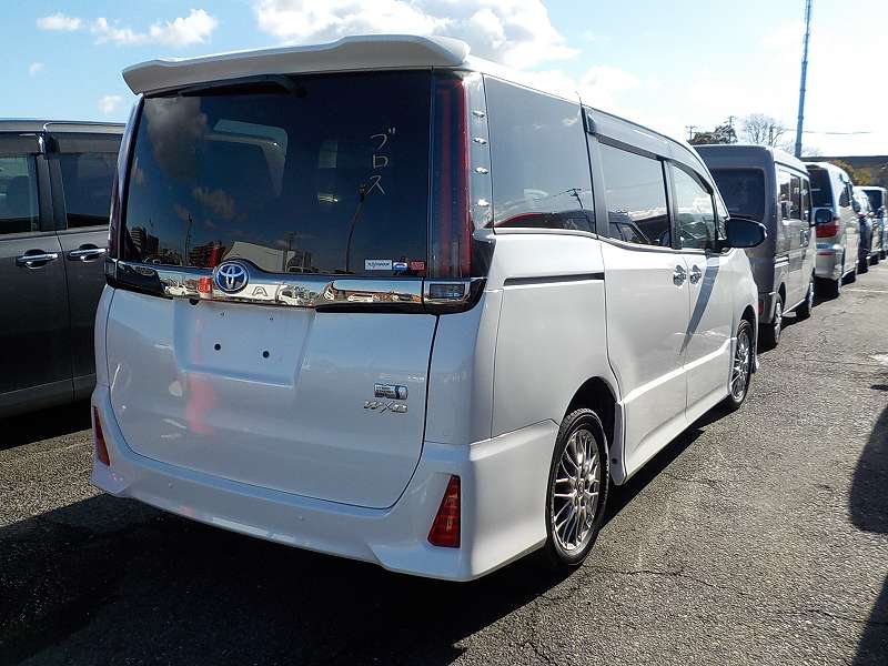TOYOTA NOAH SI WXB HYBRID 2021 MODEL PEARL COLOR