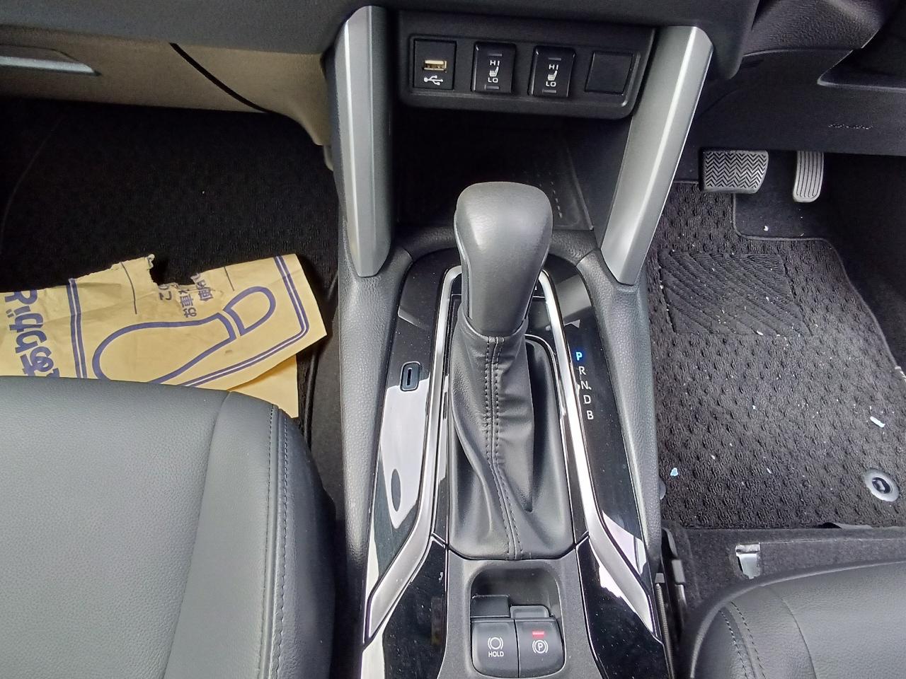 TOYOTA COROLLA CROSS Z LEATHER 2023 PEARL