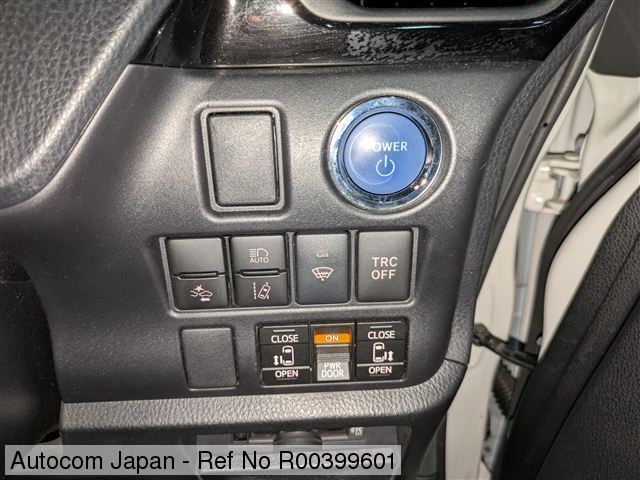 TOYOTA NOAH SI WXB 2020 MODEL PEARL COLOR