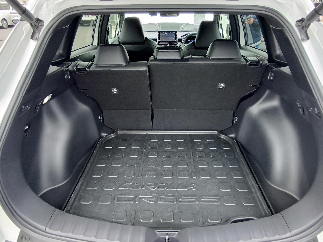 TOYOTA COROLLA CROSS Z LEATHER 2023 PEARL