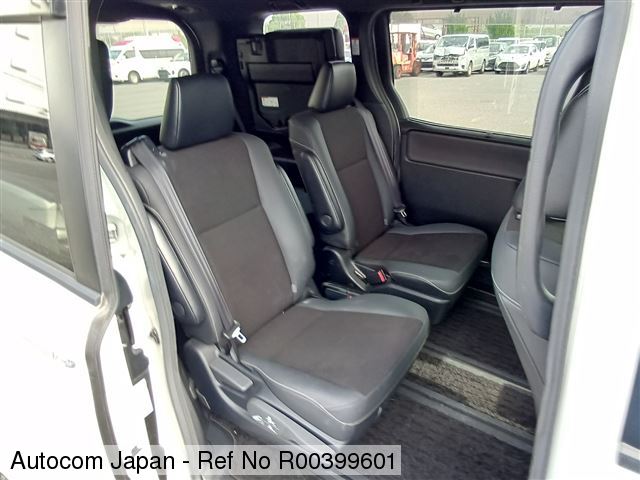 TOYOTA NOAH SI WXB 2020 MODEL PEARL COLOR