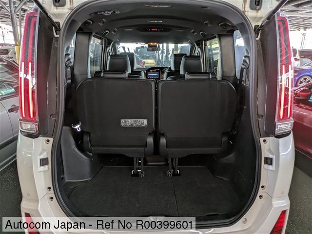 TOYOTA NOAH SI WXB 2020 MODEL PEARL COLOR