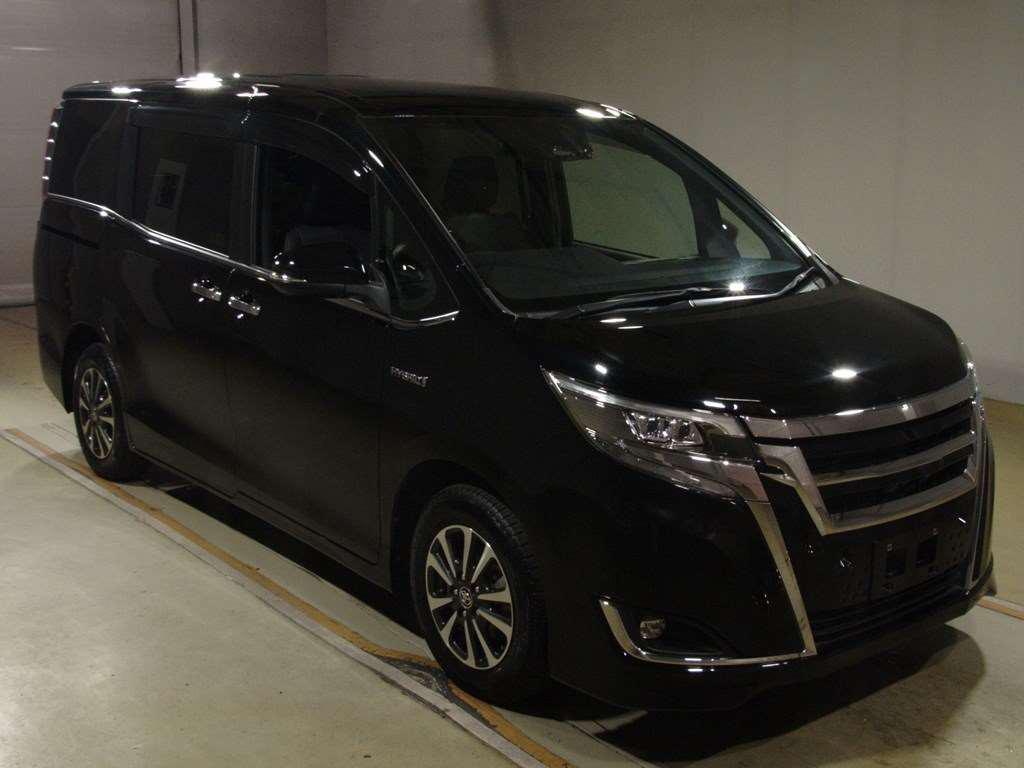TOYOTA ESQUIRE GI HYBRID 2020 MODEL BLACK COLOR