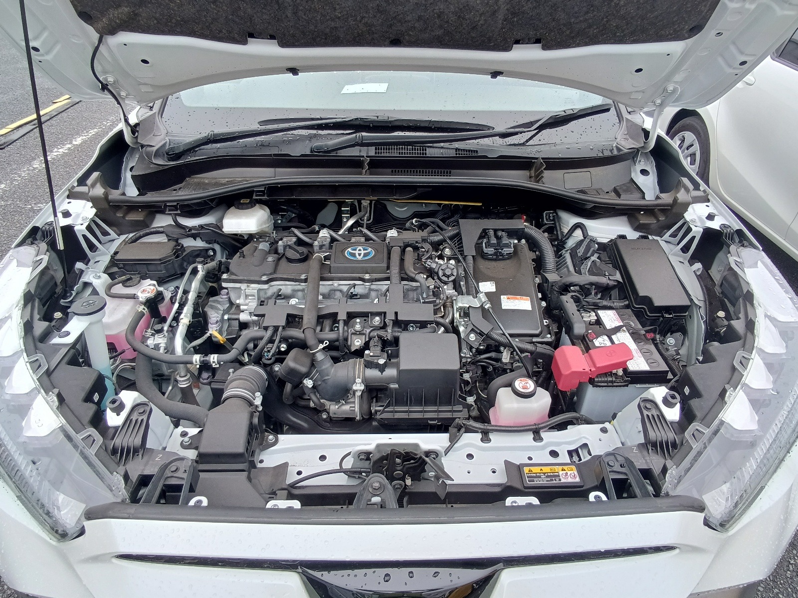 TOYOTA COROLLA CROSS Z LEATHER 2022 MODEL PEARL COLOR