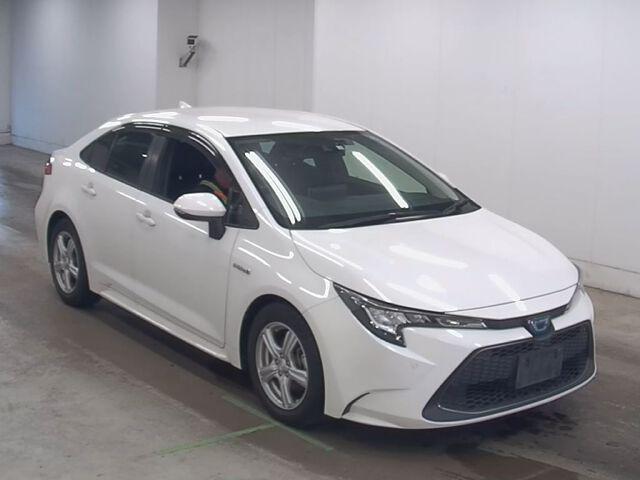 TOYOTA COROLLA S LED HYBRID 2020 MODEL WHITE COLOR