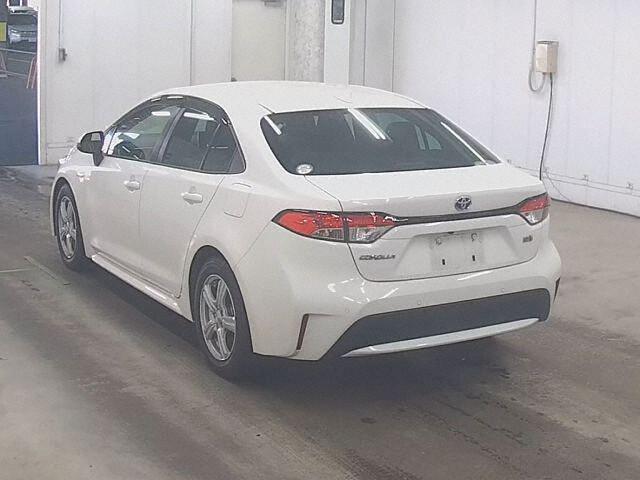 TOYOTA COROLLA S LED HYBRID 2020 MODEL WHITE COLOR