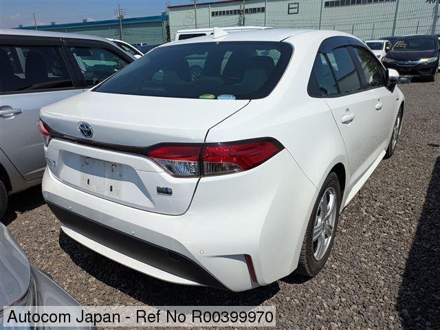 TOYOTA COROLLA S LED HYBRID 2020 MODEL WHITE COLOR