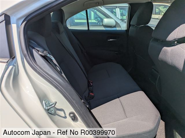 TOYOTA COROLLA S LED HYBRID 2020 MODEL WHITE COLOR