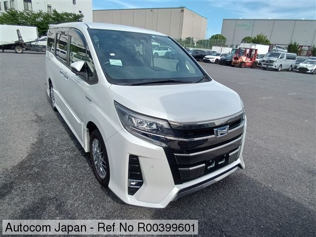 TOYOTA NOAH SI WXB 2020 MODEL PEARL COLOR