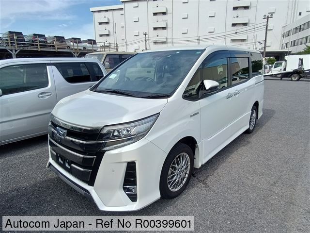 TOYOTA NOAH SI WXB 2020 MODEL PEARL COLOR