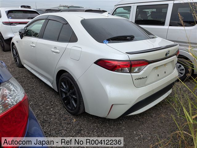 TOYOTA COROLLA WXB HYBRID 2020 MODEL PEARL COLOR