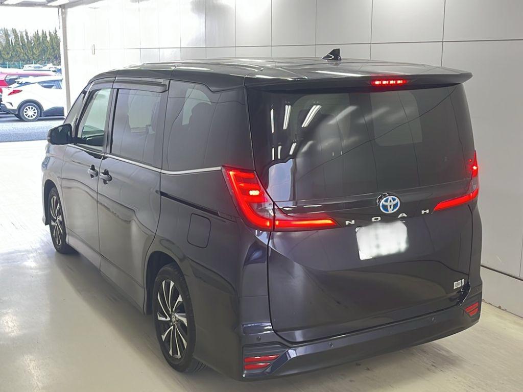 TOYOTA NOAH S-Z 2022 MODEL BLACKISH PURPLE COLOR