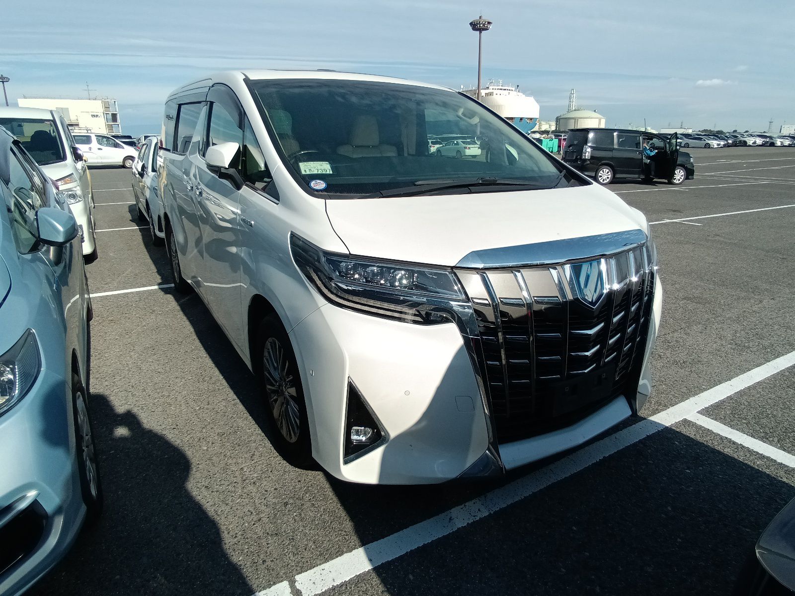 TOYOTA ALPHARD EXCUTIVE LOUNCH 2020 MODEL PEARL COLOR