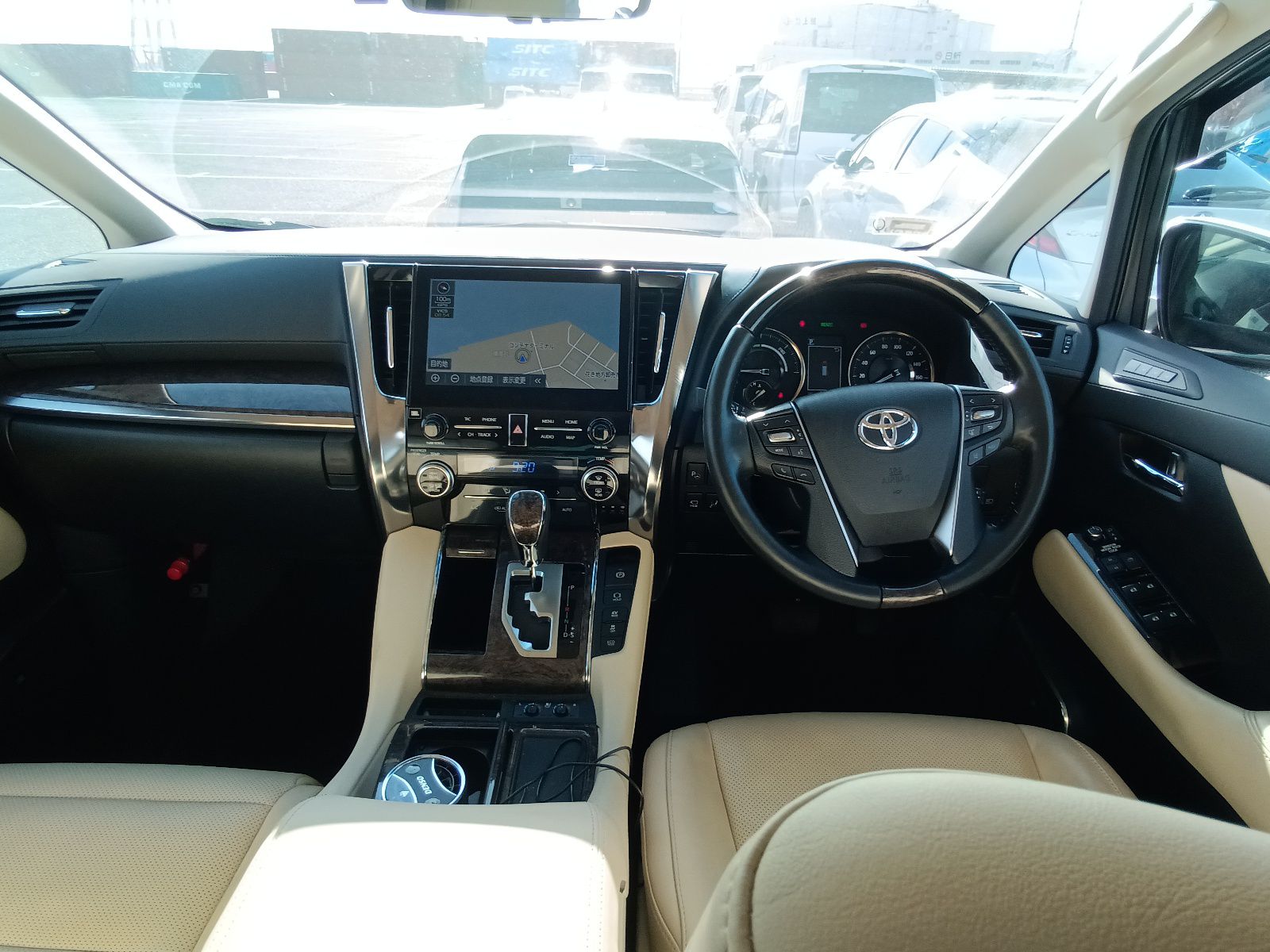 TOYOTA ALPHARD EXCUTIVE LOUNCH 2020 MODEL PEARL COLOR