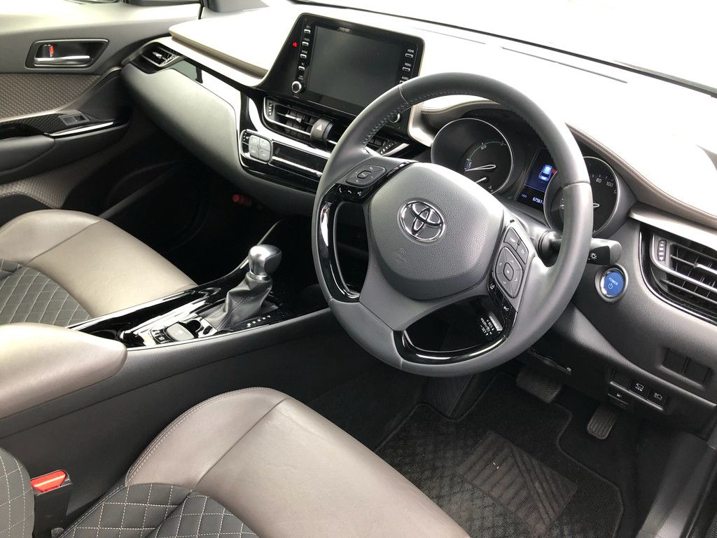 TOYOTA CHR G LED 2020 MODEL BLACK COLOR