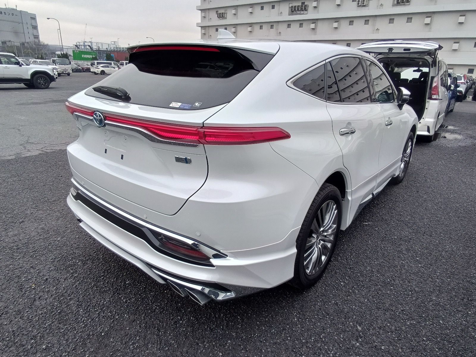 TOYOTA HARRIER HYBRID Z LEATHER 2023 MODEL PEARL COLOR
