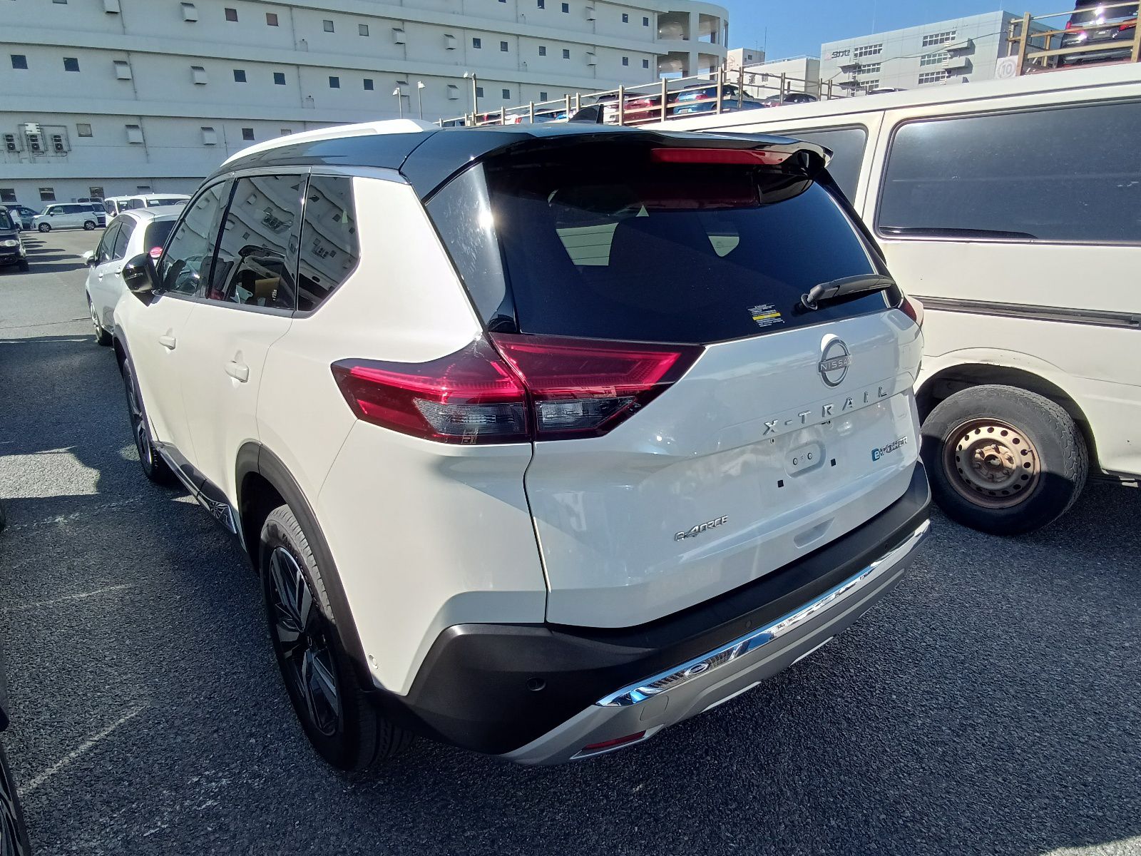 NISSAN X-TRAIL GE-4ORCE 2022 MODEL PEARL COLOR