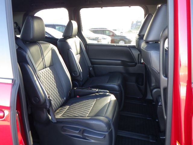 TOYOTA NOAH HYBRID S-Z 2023 MODEL WINE COLOR