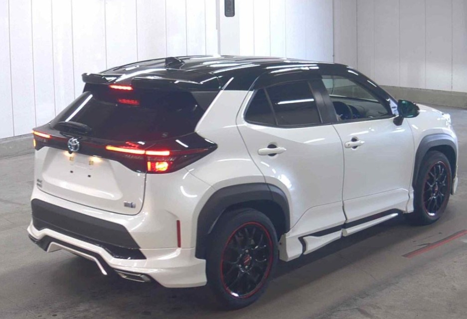 TOYOTA YARIS CROSS Z LEATHER 2021 MODEL PEARL DUAL TONE COLOR