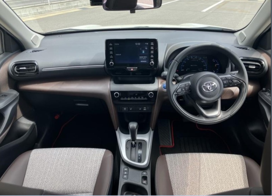 TOYOTA YARIS CROSS Z LEATHER 2021 MODEL PEARL DUAL TONE COLOR