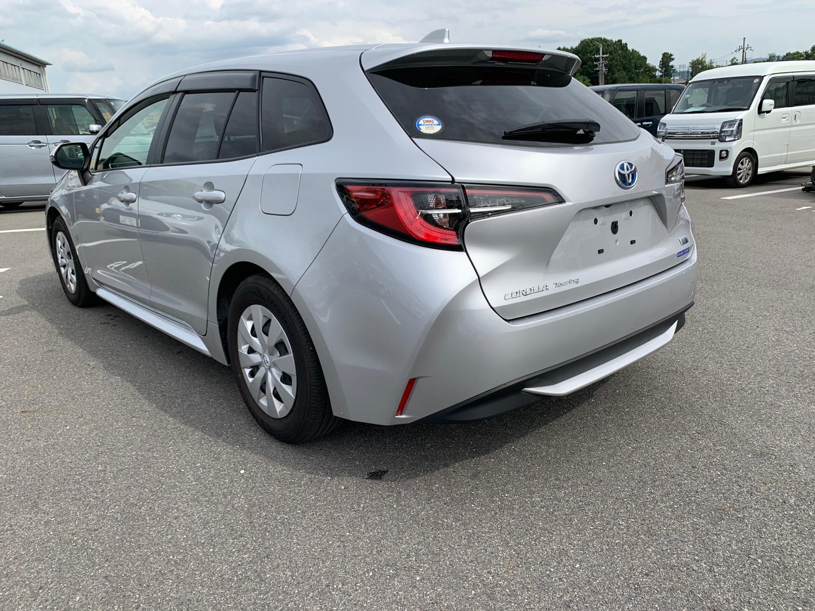 TOYOTA COROLLA TOURING G-X 2021 MODEL SILVER COLOR