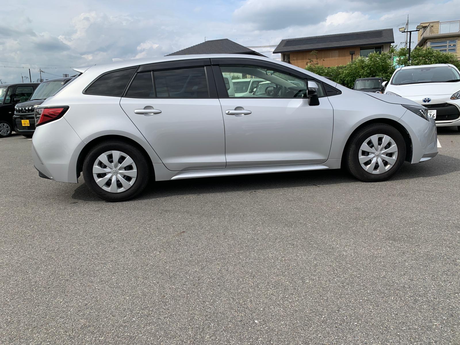 TOYOTA COROLLA TOURING G-X 2021 MODEL SILVER COLOR