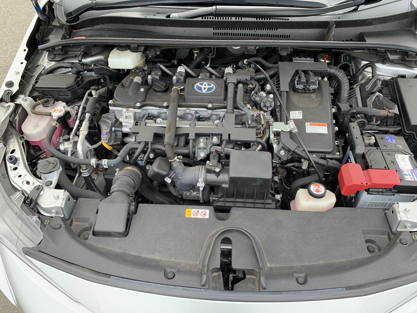 TOYOTA COROLLA TOURING G-X 2021 MODEL SILVER COLOR
