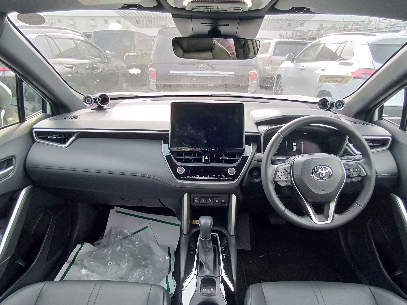 TOYOTA COROLLA CROSS Z 2024 MODEL PEARL COLOR