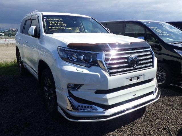 TOYOTA LAND CRUISER PRADO TX-L 2022 MODEL PEARL COLOR