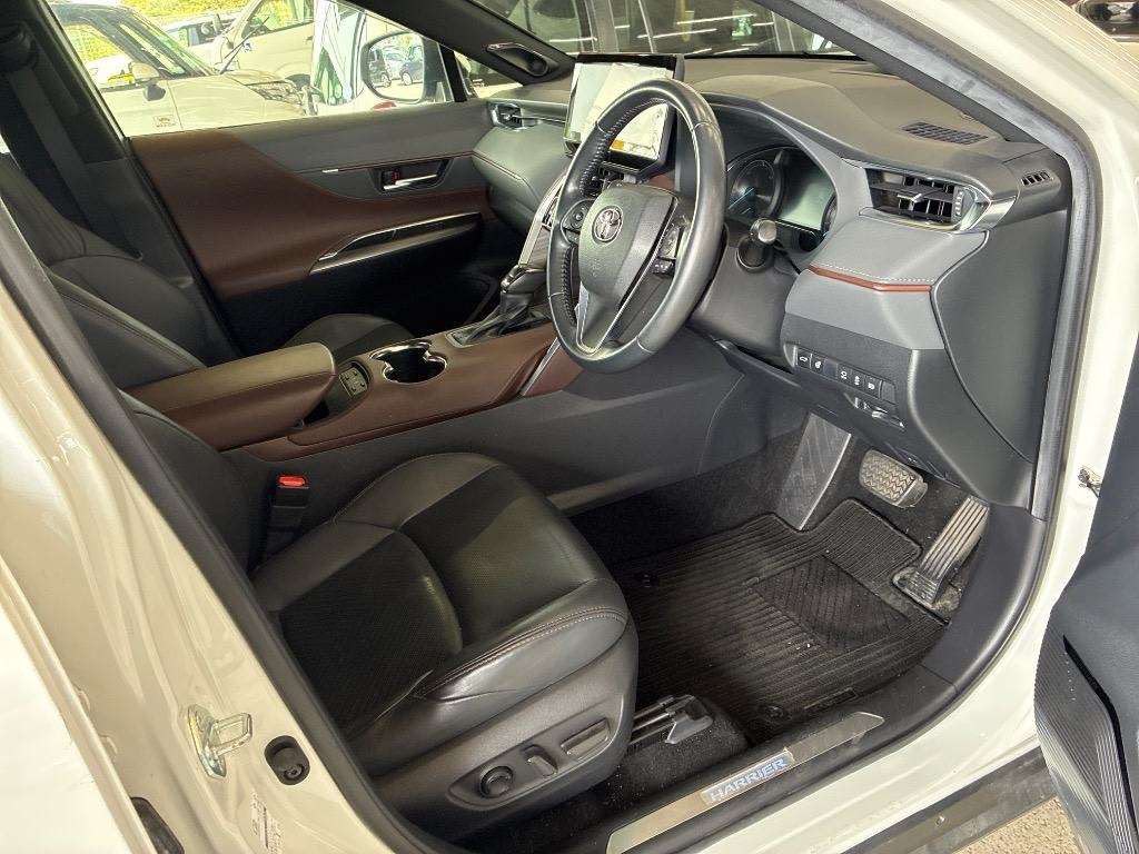 TOYOTA HARRIER HYBRID Z LEATHER 2021 MODEL PEARL COLOR