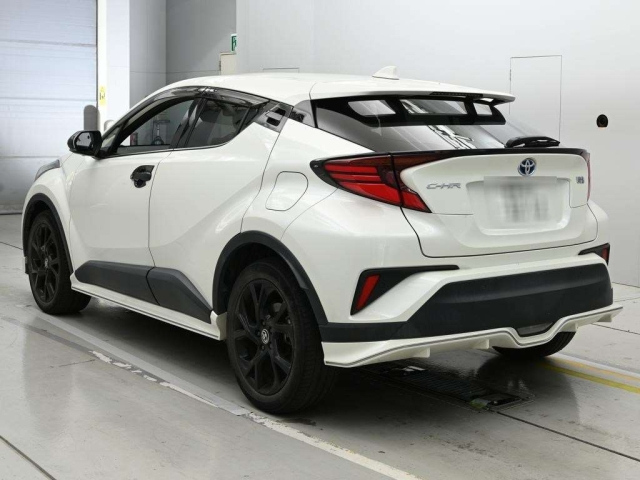 TOYOTA C-HR 2021 MODEL WHITE COLOR