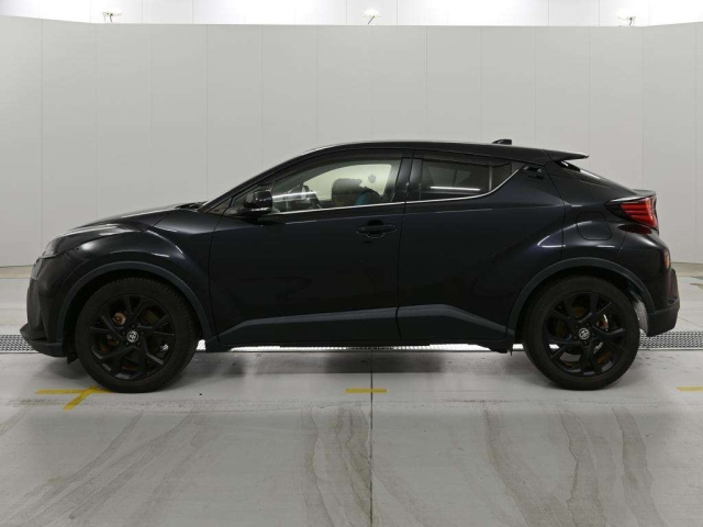 TOYOTA C-HR 2021 MODEL BLACK COLOR