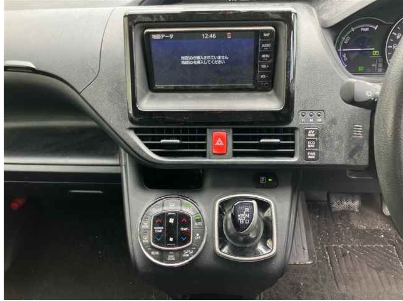 TOYOTA NOAH HYBRID X 2021 MODEL SILVER COLOR