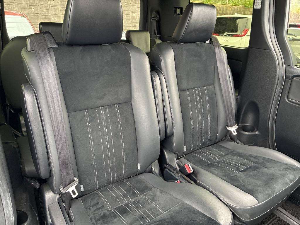 TOYOTA ESQUIRE GI PREMIUM 2020 MODEL PEARL COLOR