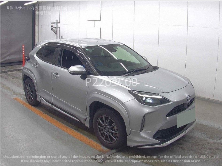 TOYOTA YARIS CROSS Z LEATHER 2021 MODEL SILVER