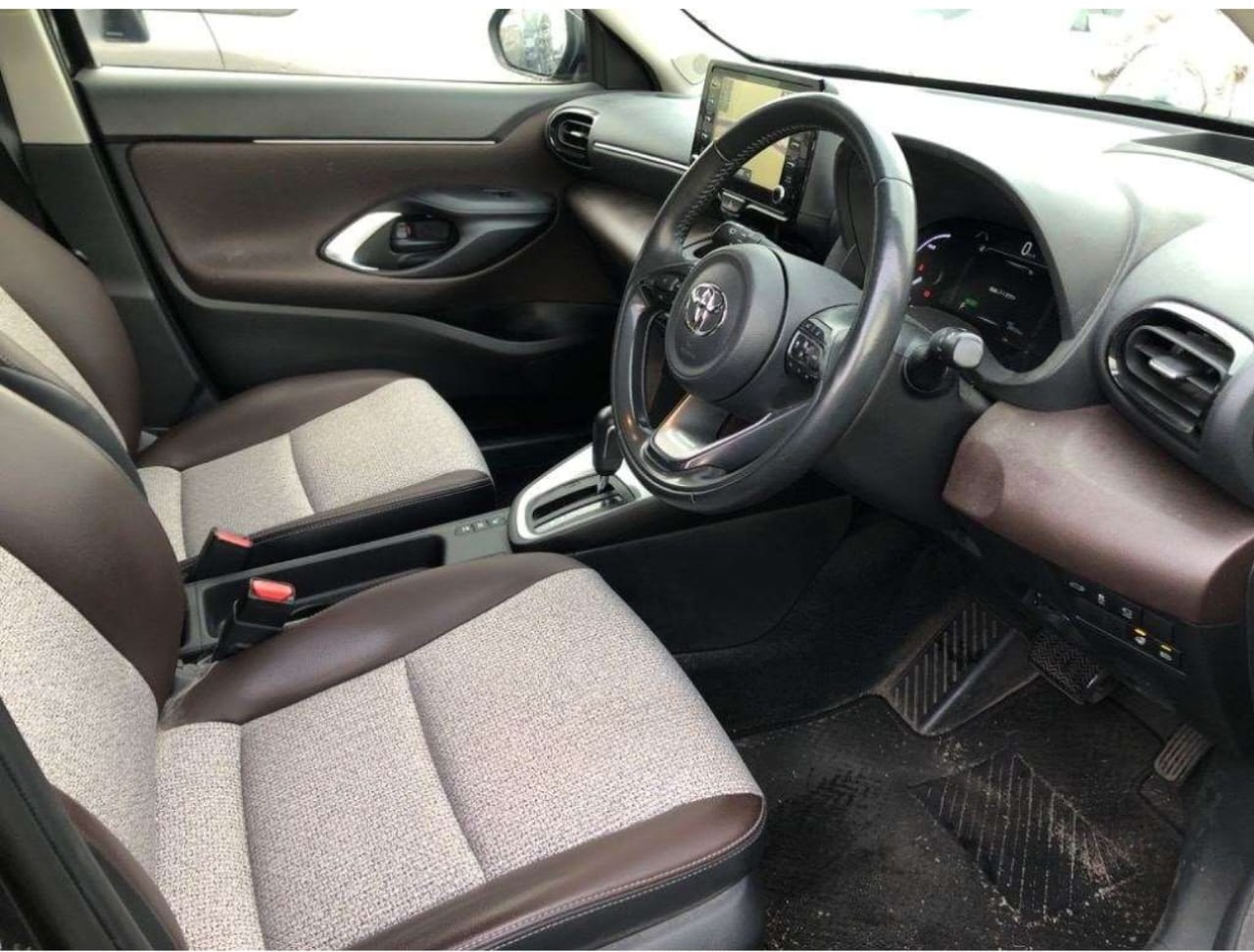 TOYOTA YARIS CROSS Z LEATHER 2021 MODEL BLACK COLOR