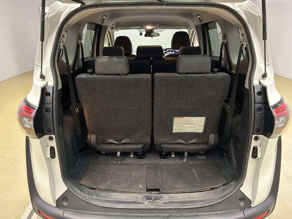 TOYOTA SIENTA HYBRID G QUERO 2021 MODEL PEARL COLOR